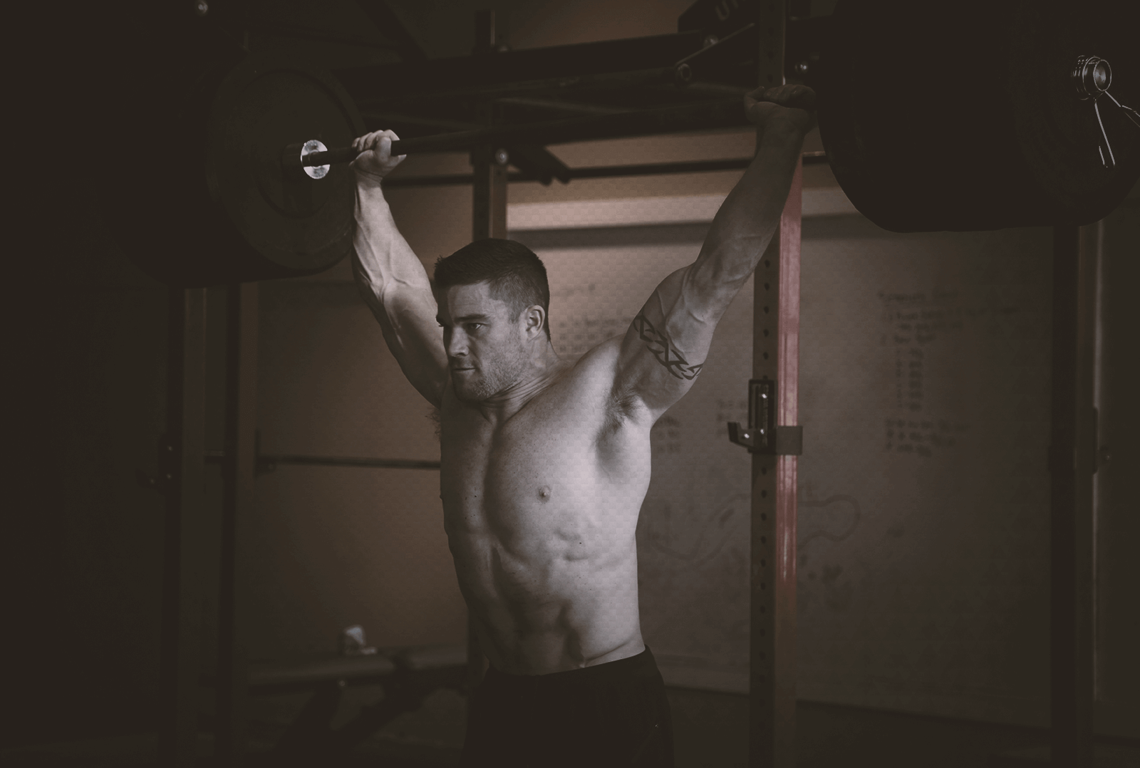 How to get stronger and build lean muscle doing CrossFit